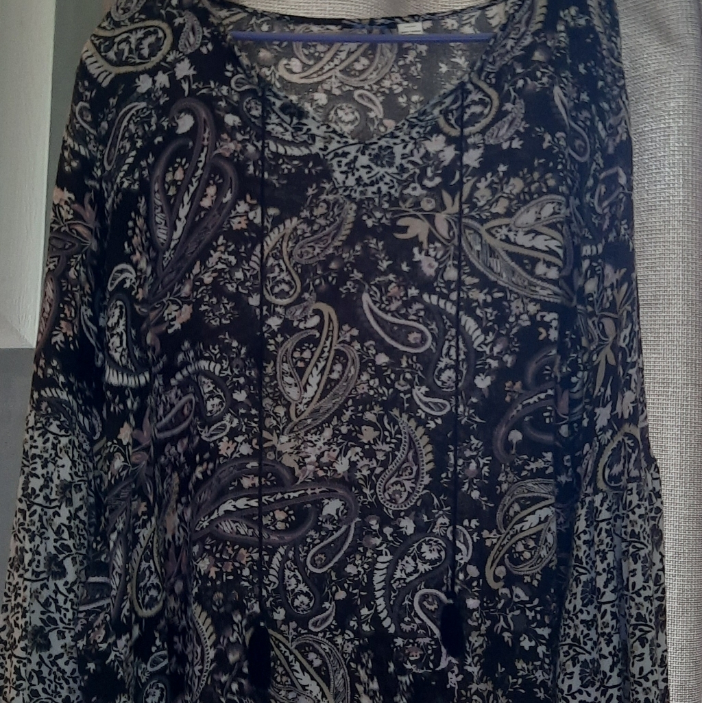 Ladies Blk Multi-Colored Top